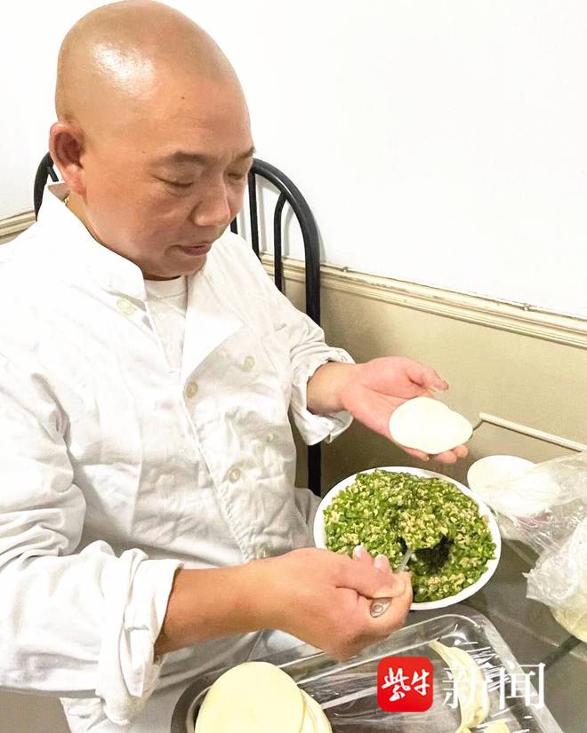 做饭69元4道菜起步点单的不少年轻人居多尊龙凯时人生就博登录五星级酒店大厨上门(图1)